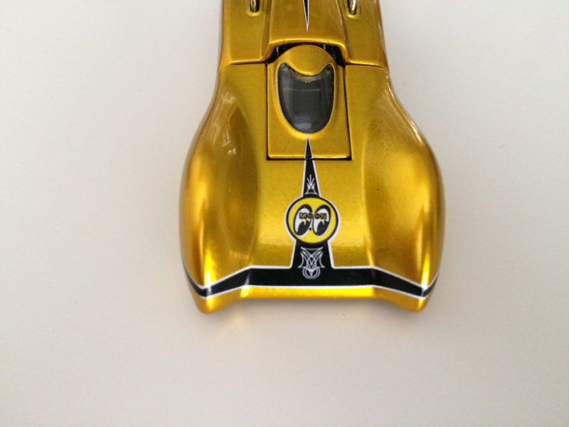 Look at the pinstriping/canopy for the pilot/air intakes